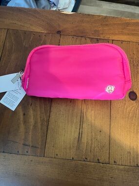 Lululemon Everywhere Belt Bag 1L